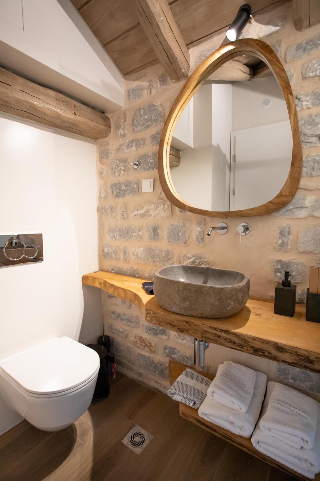 Apartament Akrolithi Karavostásion