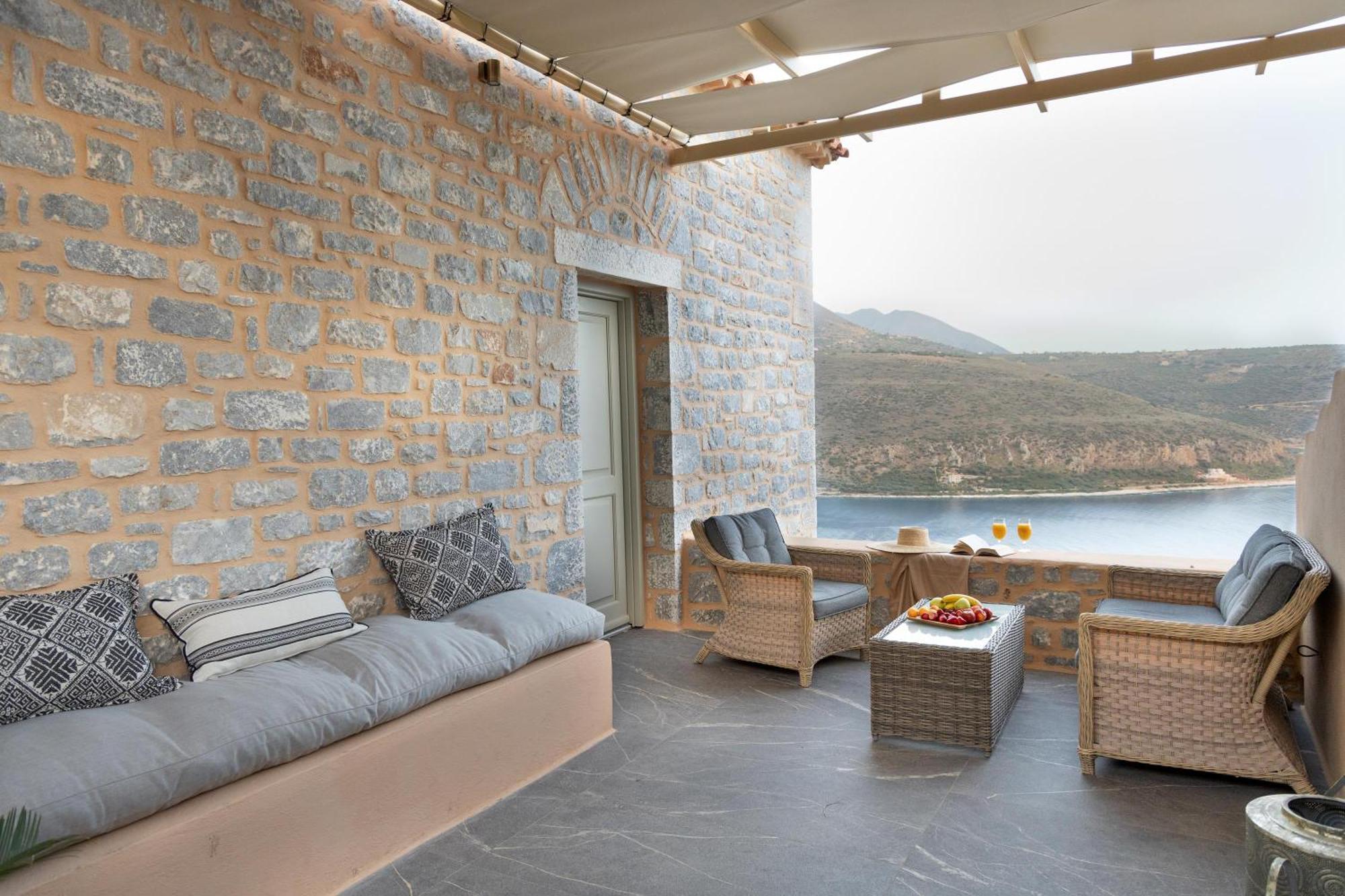 Apartament Akrolithi
